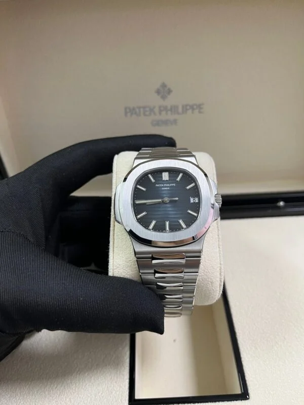 PATEK PHILIPPE NAUTILUS SILVER BLUE SRK EDITION - Image 3