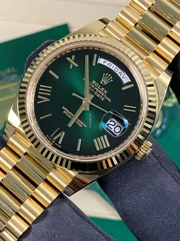 ROLEX GOLD GREEN DAYDATE - Image 2